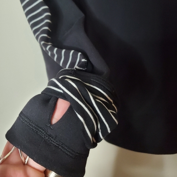 Women's Lululemon Think Fast Hoodie Size 4 - Picture 6 of 12